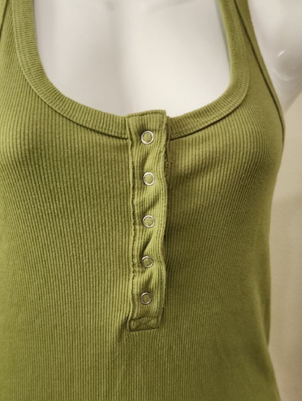 SO Olive Ribbed Henley Tank Top - Picture 3 of 8
